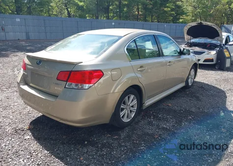 2010 Subaru Legacy 2.5I Premium из США, поврежденный, VIN 4S3BMBG68A3236320